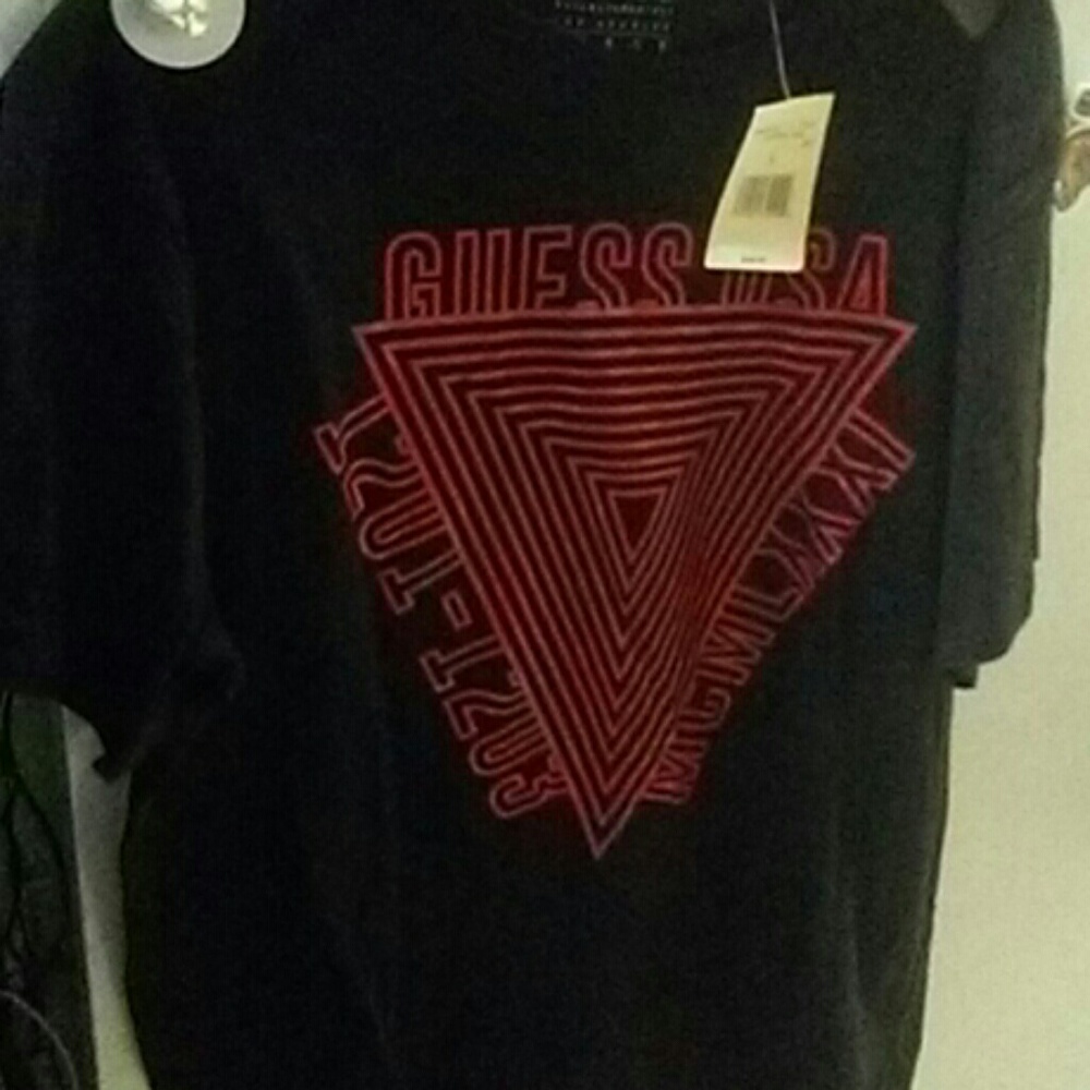 Guess T-Shirt
